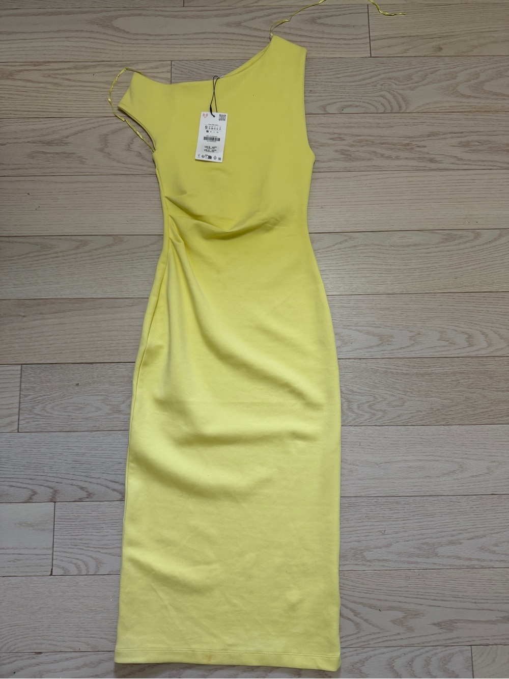 Zara NWT Yellow One-Shoulder Midi Dress – Size S